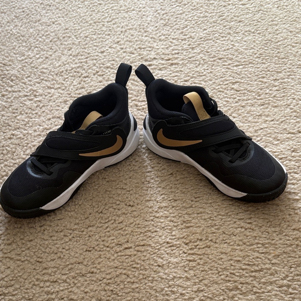 Nike Kids Black and Gold Sneakers